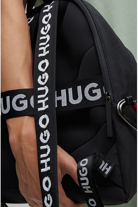 MORRAL DE NYLON CON LOGO HOMBRE