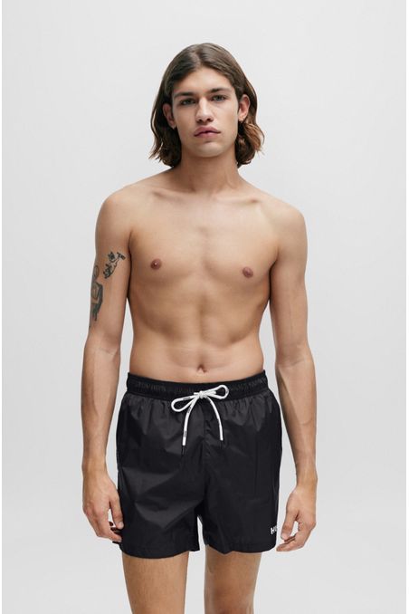 PANTALONETAS DE BAÑO TIPO SHORTS CON LOGO HOMBRE