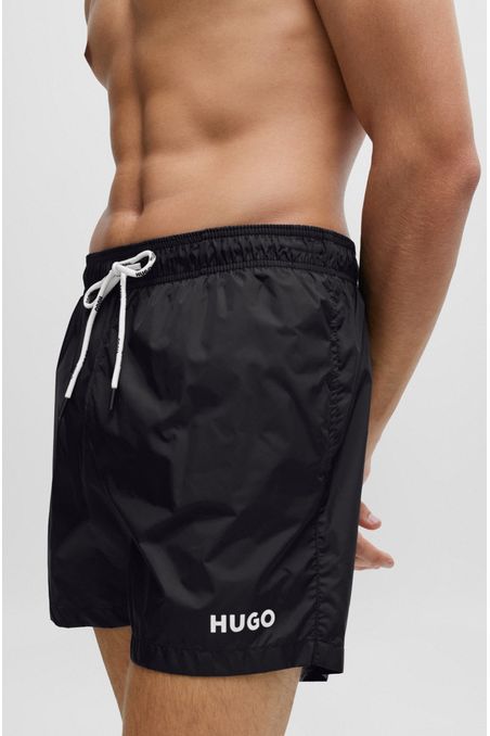 PANTALONETAS DE BAÑO TIPO SHORTS CON LOGO HOMBRE