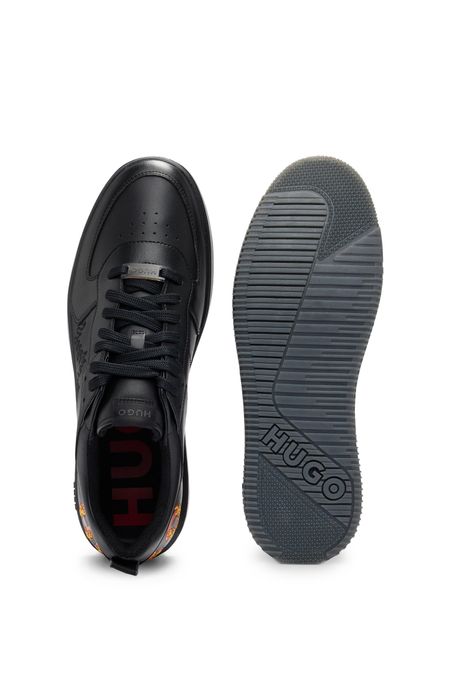 TENIS CASUALES CON LOGO EN RELIEVE HOMBRE