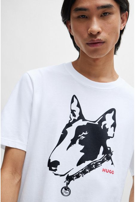 CAMISETA REGULAR FIT DE PUNTO DE ALGODÓN CON ILUSTRACIÓN HOMBRE