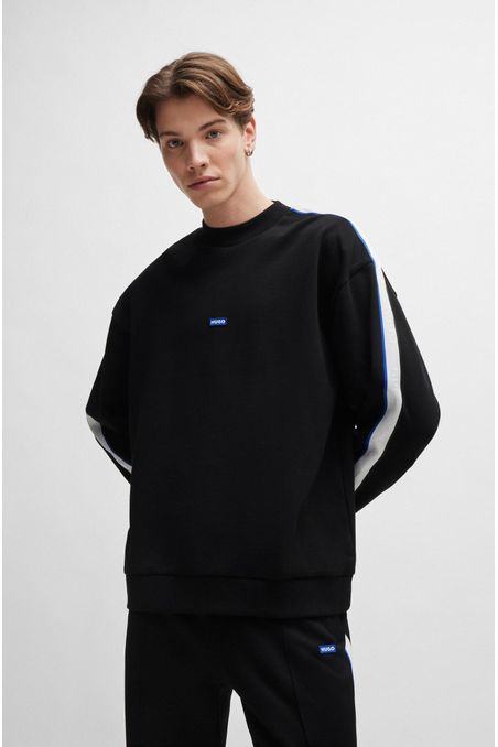 BUZO REGULAR FIT DE ALGODÓN CON PARCHE DE LOGO HOMBRE