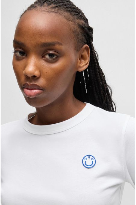 CAMISETA TOP REGULAR FIT DE PUNTO DE ALGODÓN CON INSIGNIA DE LOGO MUJER