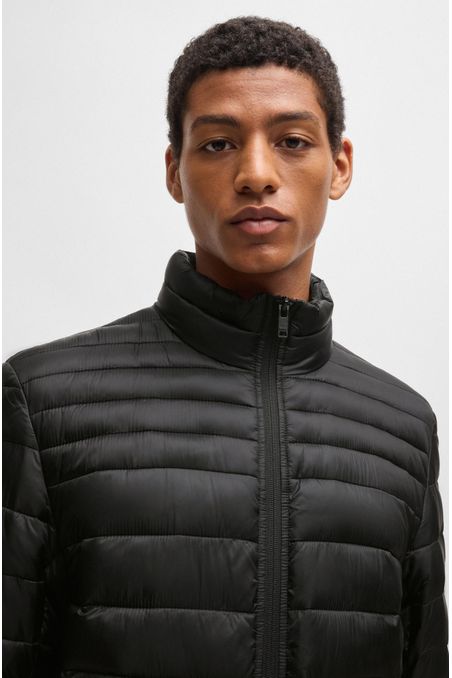 CHAQUETA SLIM FIT ACOLCHADA REPELENTE AL AGUA CON LOGO HOMBRE