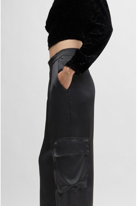 PANTALONES CARGO DE CORTE RECTO EN SATÉN CON BAJOS AJUSTABLES MUJER