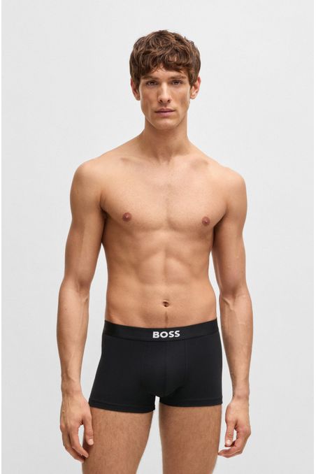 PAQUETE DE TRES BOXER CORTOS DE ALGODÓN ELÁSTICO CON LOGO EN LA CINTURA HOMBRE
