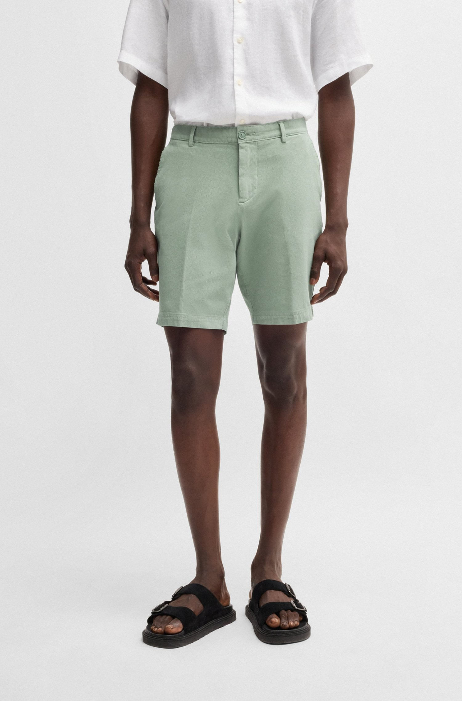 BERMUDAS SLIM FIT DE ALGODÓN ELÁSTICO HOMBRE