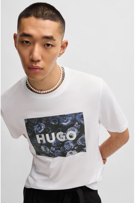 CAMISETA REGULAR FIT DE TEJIDO DE ALGODÓN CON ILUSTRACIÓN HOMBRE