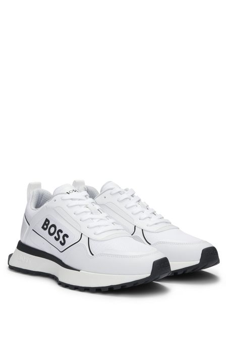 TENIS DE MEZCLA DE MATERIALES CON GRAN LOGO EN EL PANEL LATERAL HOMBRE