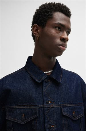 CHAQUETA REGULAR FIT EN DENIM RIGIDO HOMBRE