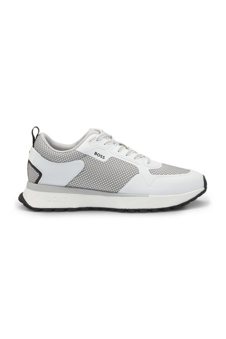 TENIS DE MEZCLA DE MATERIALES CON DETALLES DE MALLA Y DE LA MARCA HOMBRE