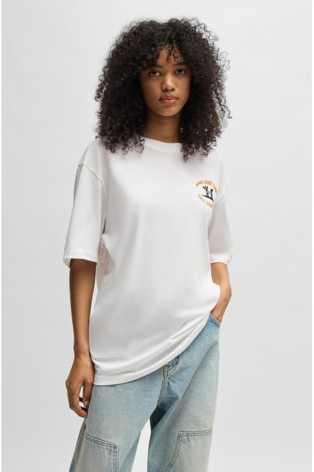 CAMISETA REGULAR FIT DE PUNTO DE ALGODÓN CON ILUSTRACIÓN DE SURF HOMBRE