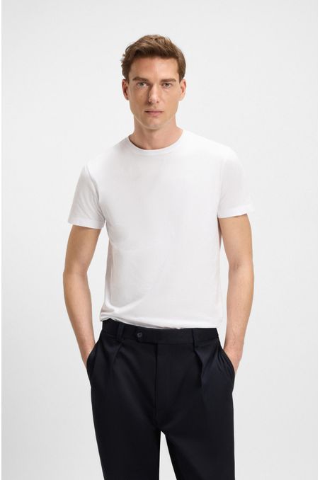 CAMISETA CON DISEÑO ESTRUCTURADO HOMBRE