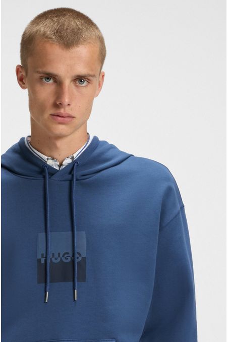 SUDADERA CON CAPUCHA RELAXED FIT DE FELPA DE ALGODÓN CON LOGO EN DOS PARTES SUDADERA RELAXED FIT HOMBRE