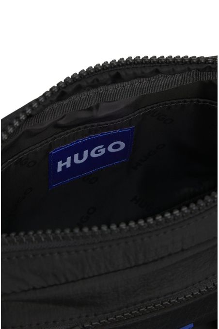 BOLSO MENSAJERO CON PARCHE DE LOGO DE GOMA CANGURERA HOMBRE