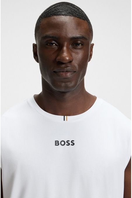 CAMISETA DE TIRANTES DEPORTIVA DE TEJIDO ELÁSTICO CON RAYAS TRASERAS PLAYERA REGULAR FIT HOMBRE