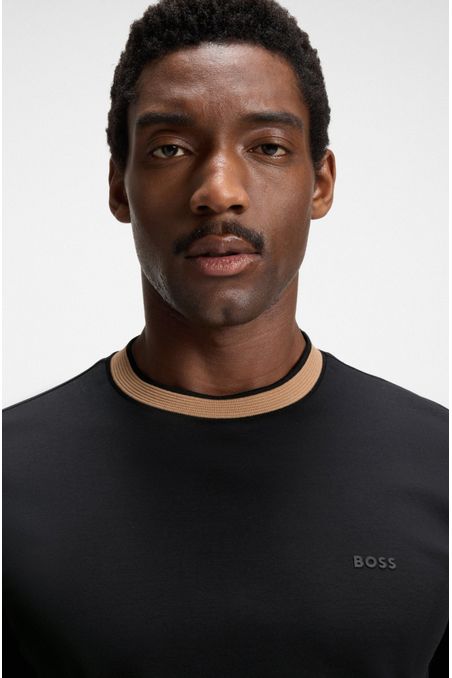 CAMISETA SLIM FIT DE ALGODÓN MERCERIZADO CON RIBETES EN CONTRASTE PLAYERA SLIM FIT HOMBRE