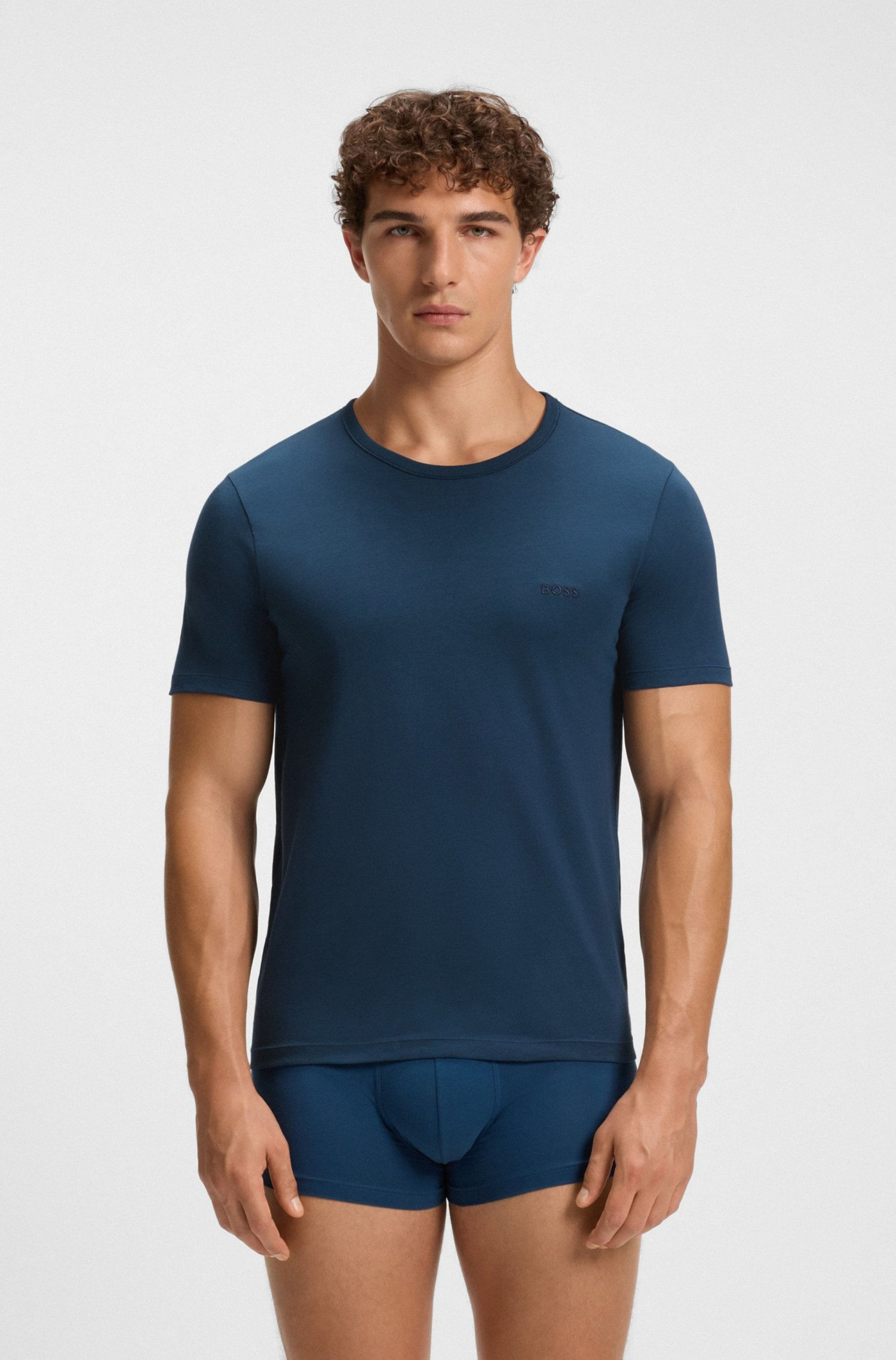 PAQUETE DE TRES CAMISETAS INTERIORES DE ALGODÓN PLAYERA INTERIOR REGULAR FIT HOMBRE