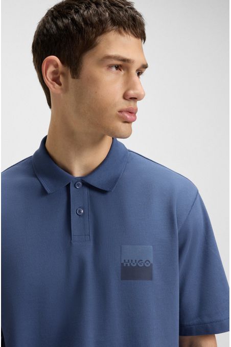 POLO RELAXED FIT DE ALGODÓN CON LOGO EN DOS PARTES POLO RELAXED FIT HOMBRE