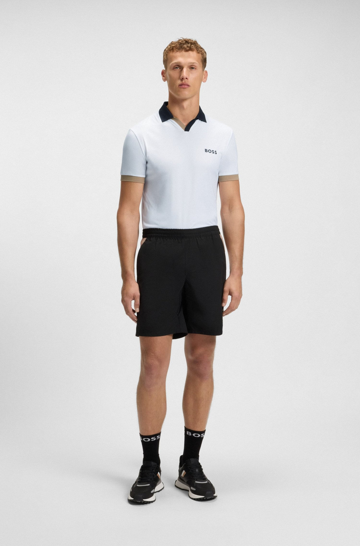 POLO SLIM FIT DEPORTIVO EN TEJIDO ANTIDESGARROS CON BLOQUES DE COLOR POLO SLIM FIT HOMBRE